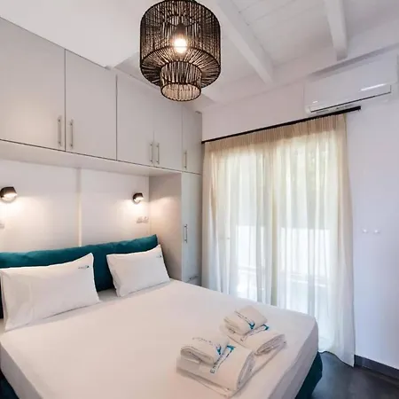 Serene Retreat In Nikiana, Greece - Your Perfect Getaway 펜션 니키아나